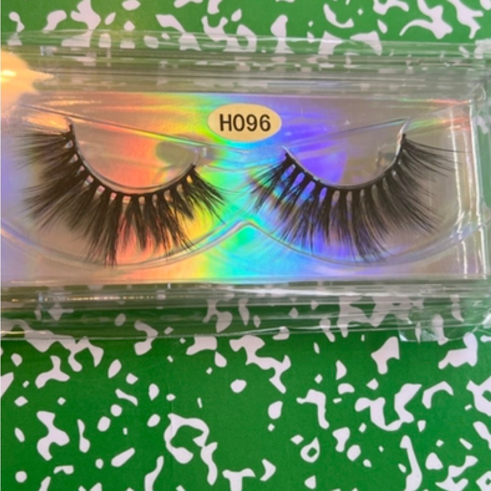 Mink Eyelashes - #H096
